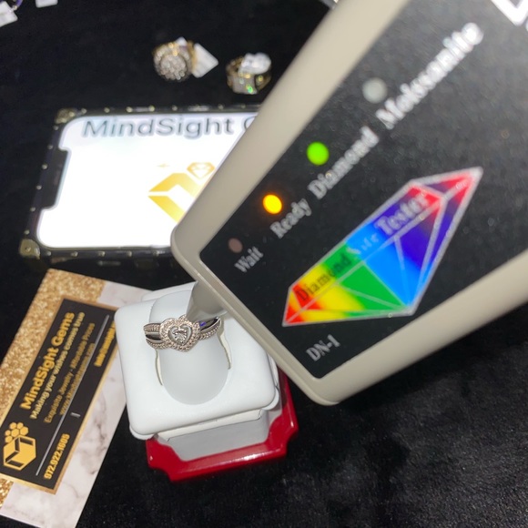 Real diamond solitaire heart ring not CZ not moissanite best gift ever huge sale - Picture 3 of 4